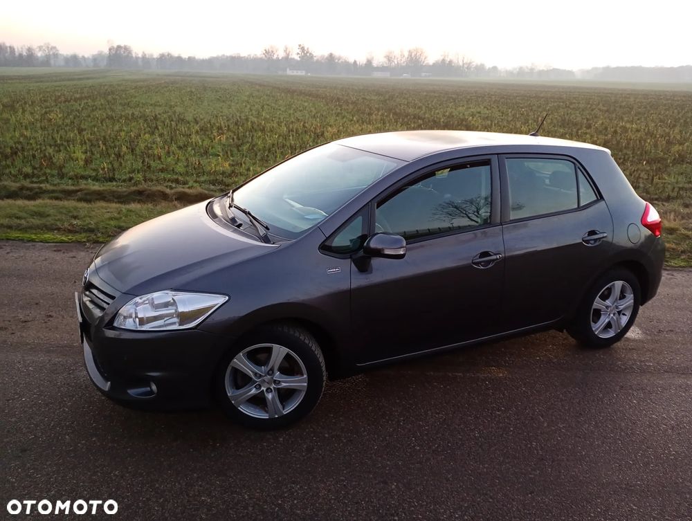 Toyota Auris 1.6 Premium Comfort MS - 27