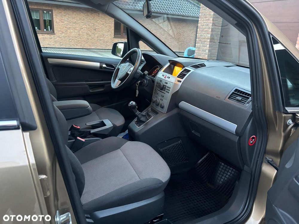 Opel Zafira 1.8 - 9