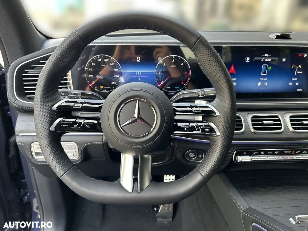 Mercedes-Benz GLS - 10