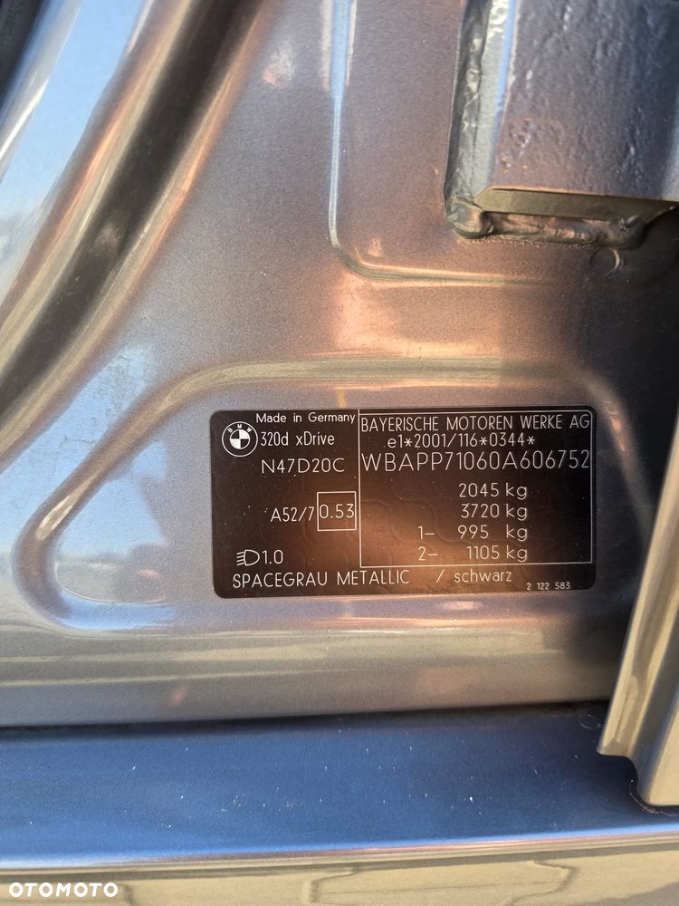 BMW Seria 3 320d xDrive DPF - 19
