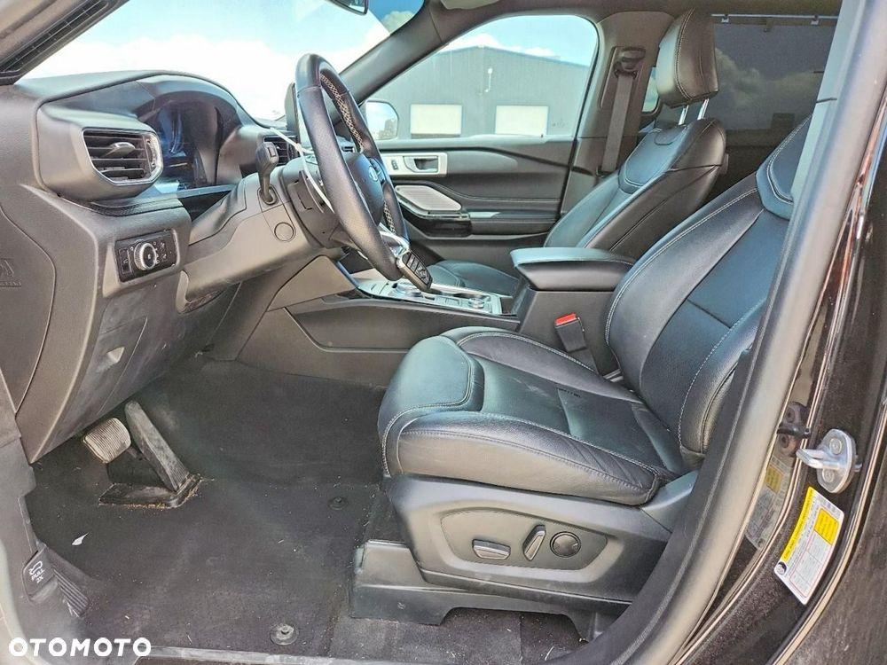 Ford Explorer - 7