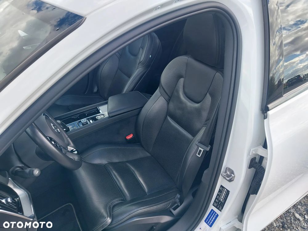 Volvo S60 B5 B R-Design - 22