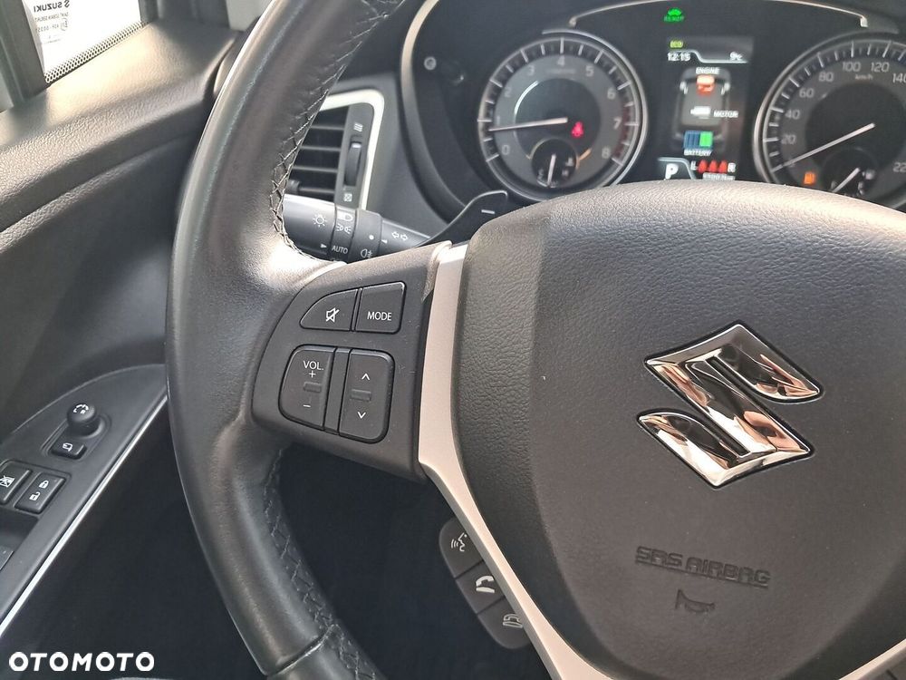 Suzuki S-Cross - 25