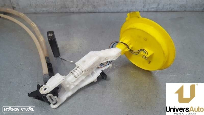 SENSOR DE COMBUSTÍVEL AUDI TT 2008 -1K0919673AK - 3