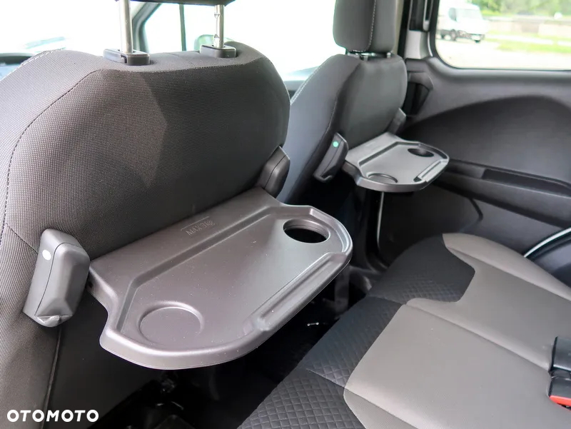Ford Tourneo Courier 1.5 TDCi Titanium - 25
