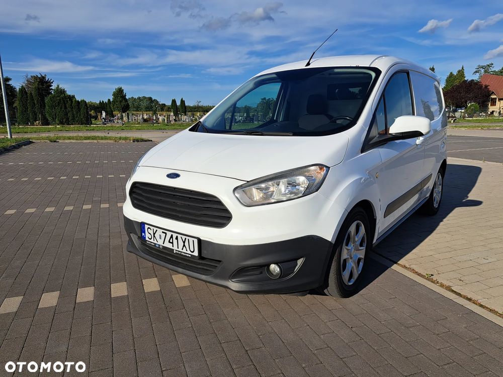 Ford Transit Courier - 1