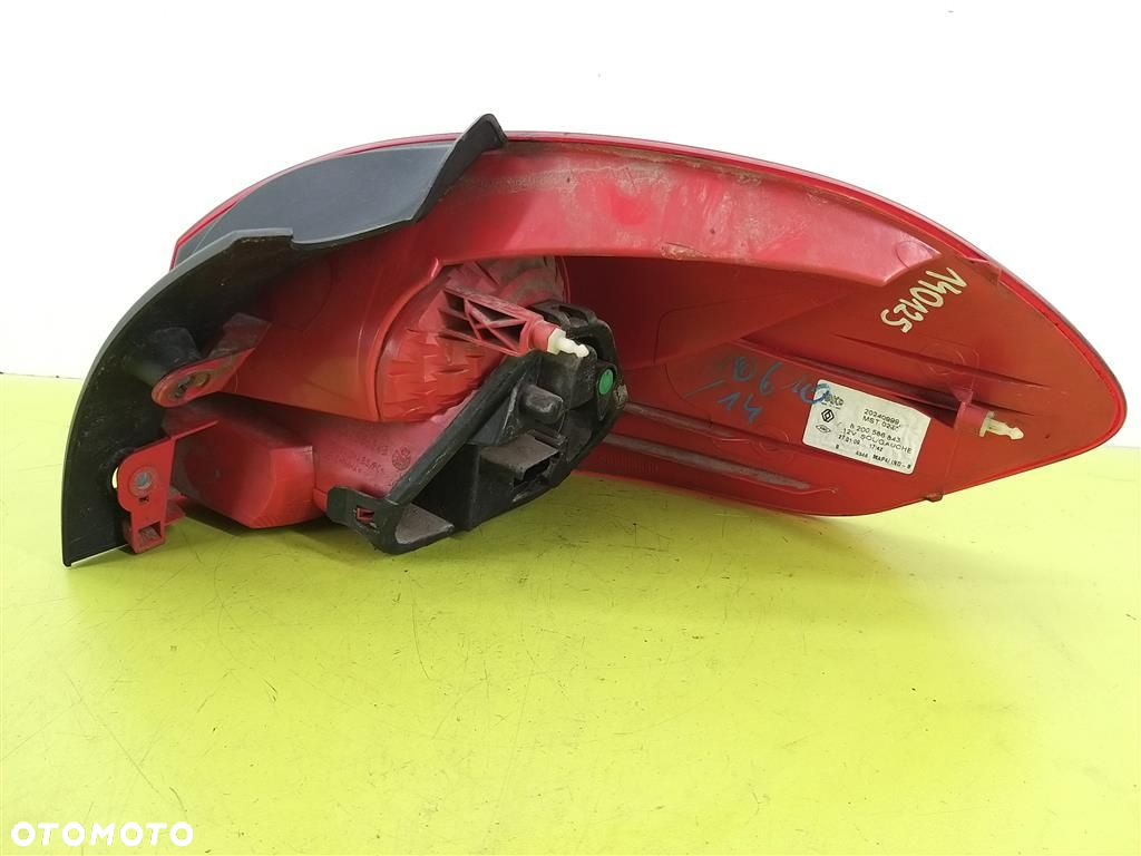 Lampa lewa tylna tył Renault Clio III KOMBI 2005-2012 MAKO 8200586843 - 7