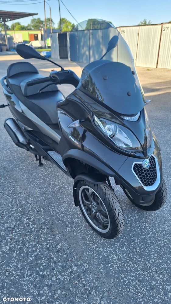 Piaggio MP-3 - 23