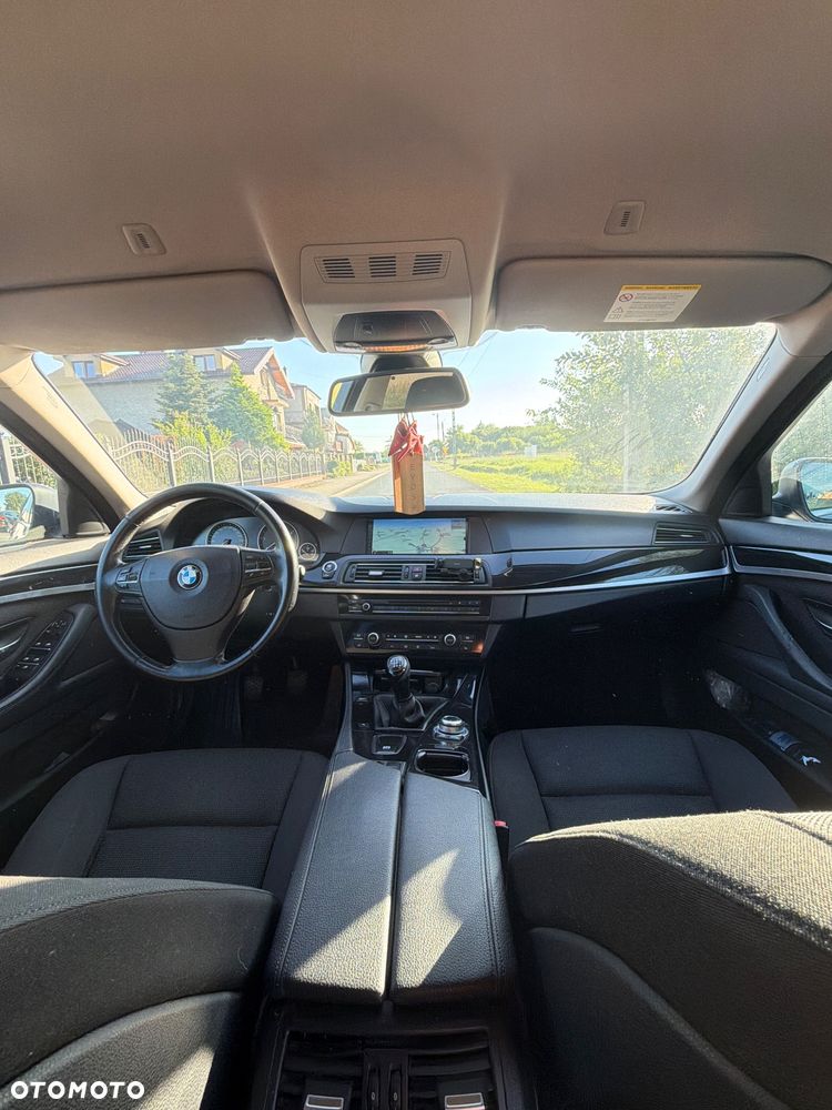 BMW Seria 5 ver-520d - 9