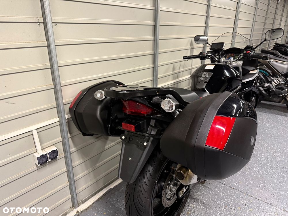 Suzuki GSX - 5