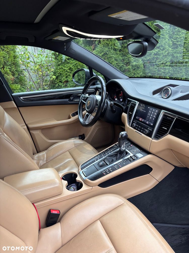 Porsche Macan Standard - 11