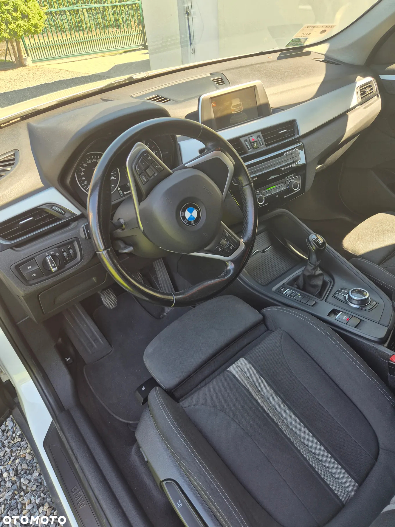 BMW X1 sDrive18d Business Edition - 17