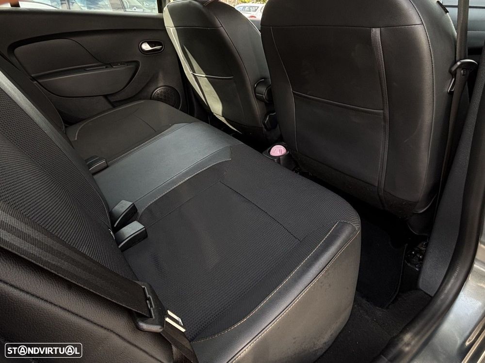 Dacia Sandero 0.9 TCe Stepway - 9