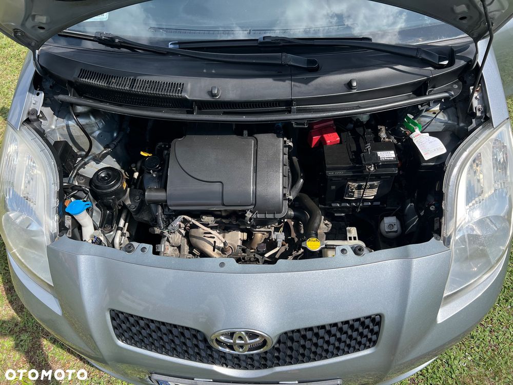 Toyota Yaris 1.0 Terra A/C - 25