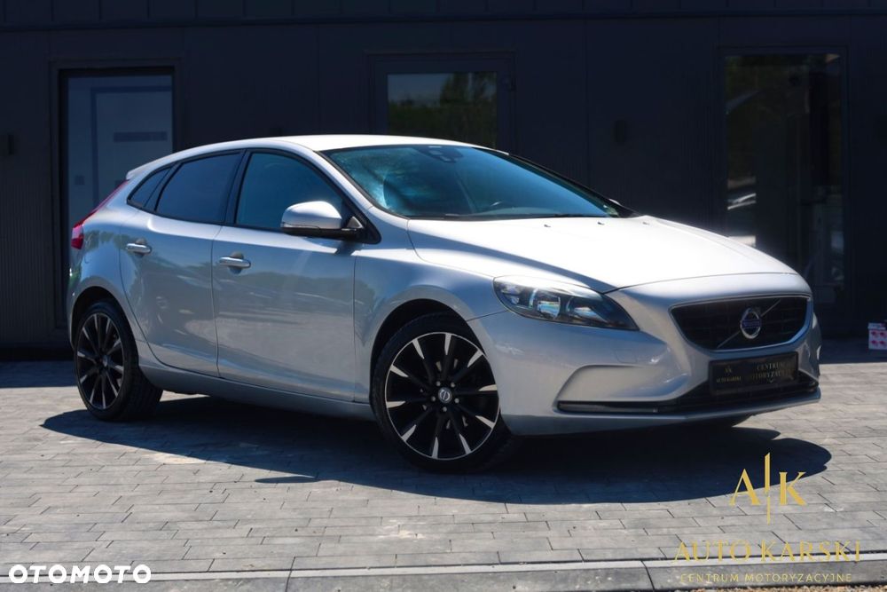Volvo V40 - 8
