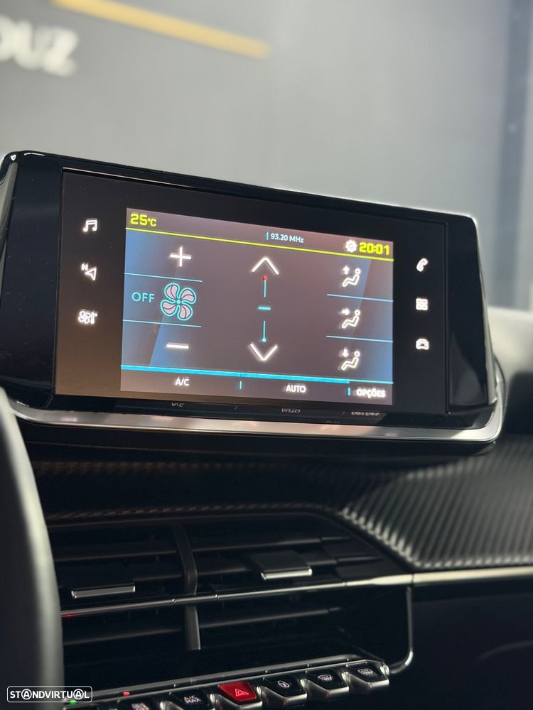 Peugeot e-2008 50 kWh Allure Pack - 26