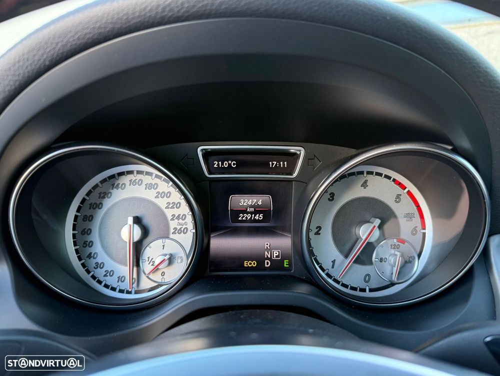 Mercedes-Benz CLA 220 CDI AMG Line Aut. - 12