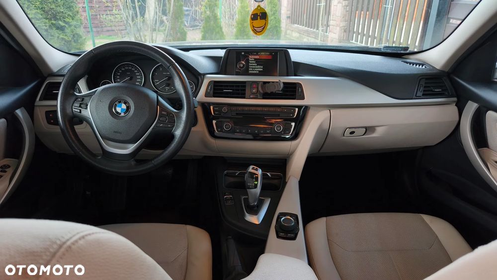 BMW Seria 3 318d - 8