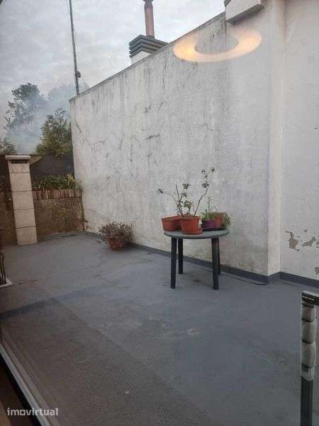 Excelente T3 inserido em moradia em Alfena (Valondo-Porto) - Grande imagem: 3/6
