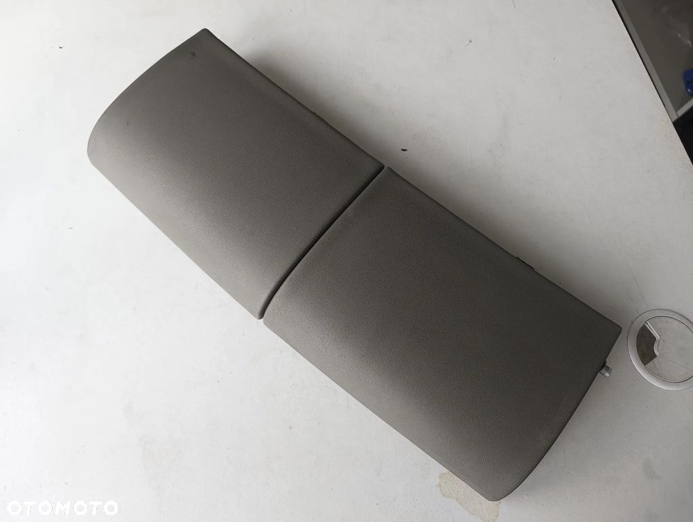 SCHOWEK ŚRODKOWY KONSOLI KLAPKA GÓRNA nawigacji RENAULT ESPACE 4 Espace IV - 1