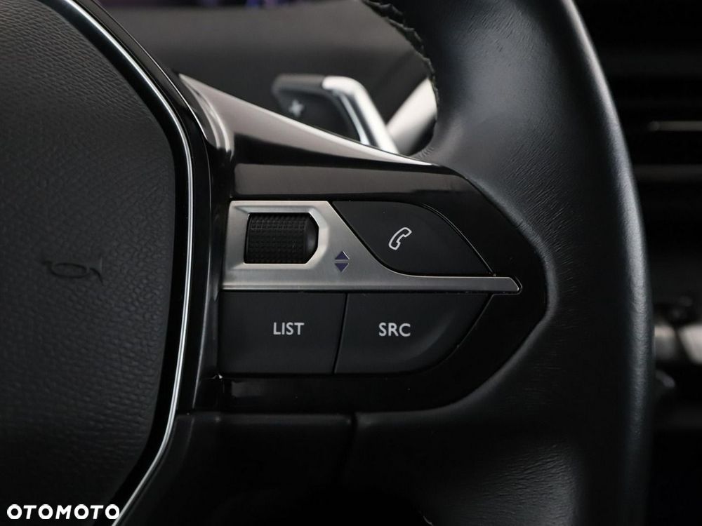 Peugeot 5008 PureTech 130 EAT8 Stop & Start Allure Pack - 33
