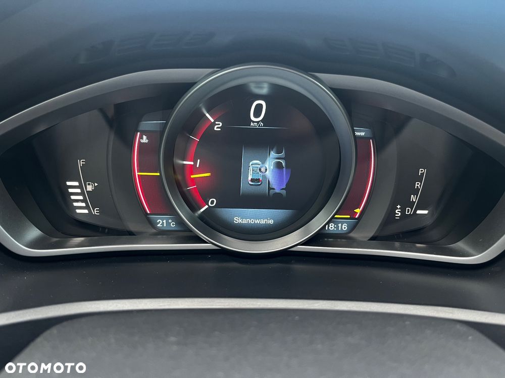 Volvo V40 D3 Summum - 26