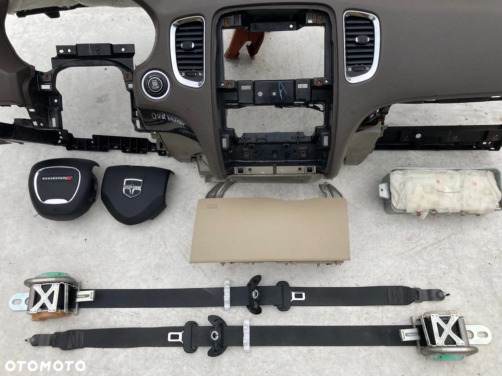 DODGE DURANGO LIFT FL LIFTING DESKA KONSOLA KOKPIT PULPIT PÓŁKA PARAPET AIR BAG PODUSZKI POWIETRZNE KIEROWCY PASAŻERA KOLAN AIR BAG PODUSZKA POWIETRZNA KOLANOWA AIRBAG PASY PAS KURTYNY AIRBAG FOTELA W FOTEL - 5