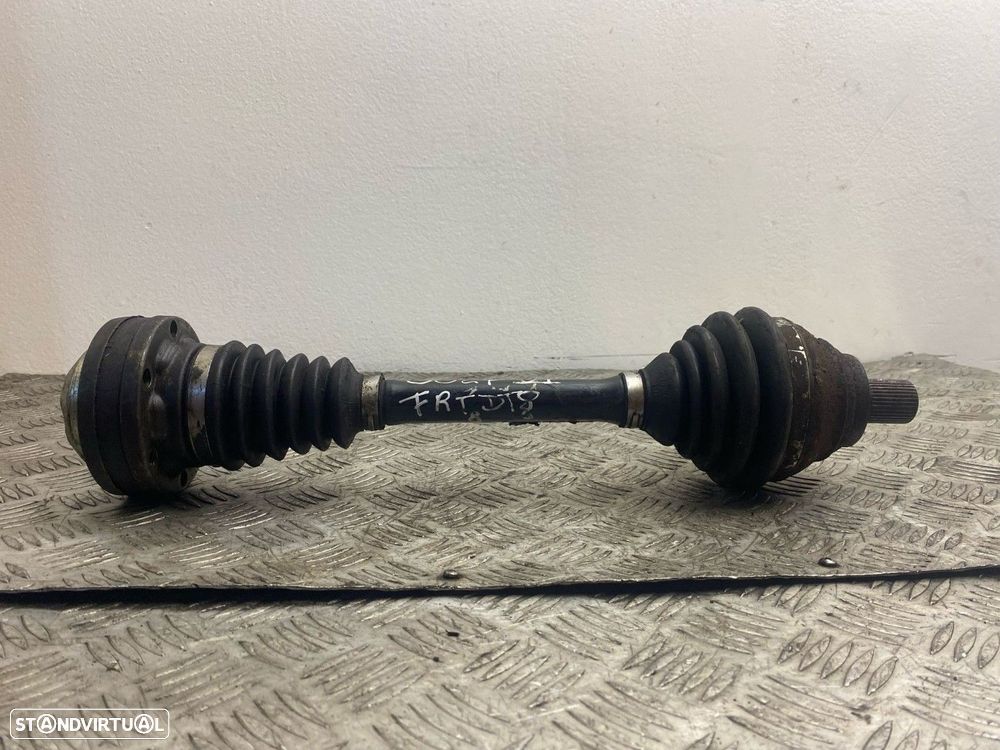 Transmissão Esq  VW GOLF VI (5K1) - 1