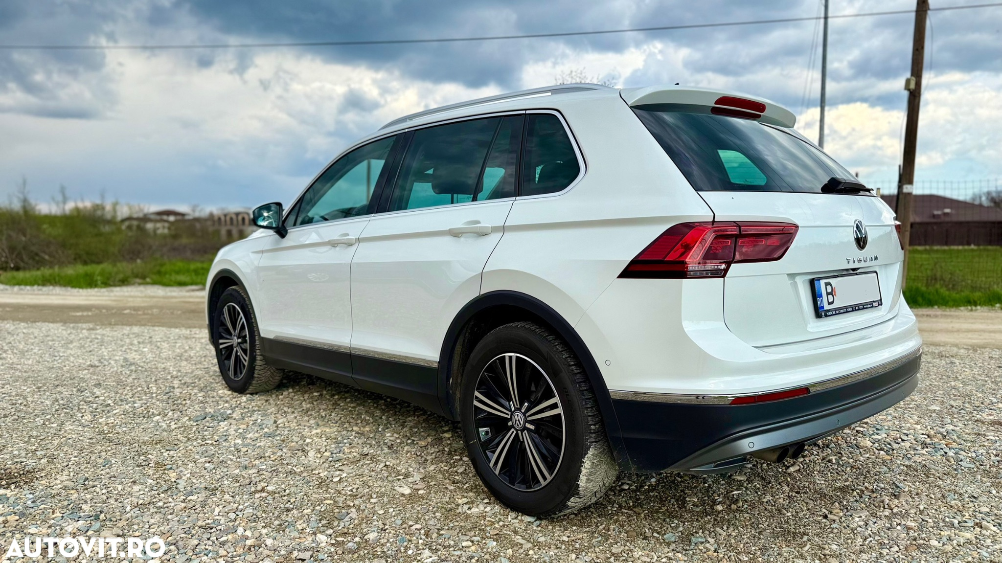 Volkswagen Tiguan 2.0 TDI SCR DSG Elegance - 6