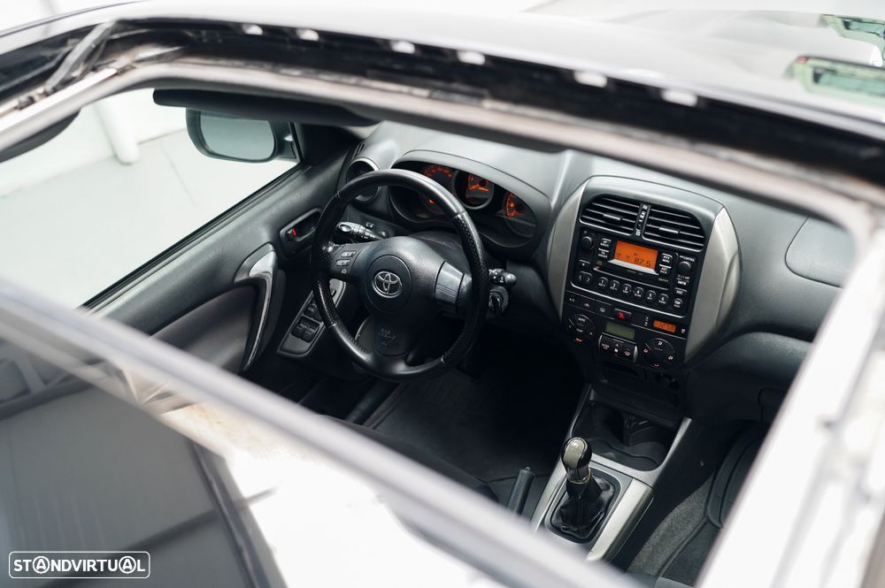 Toyota RAV4 2.0 D-4D Pack 2 - 22