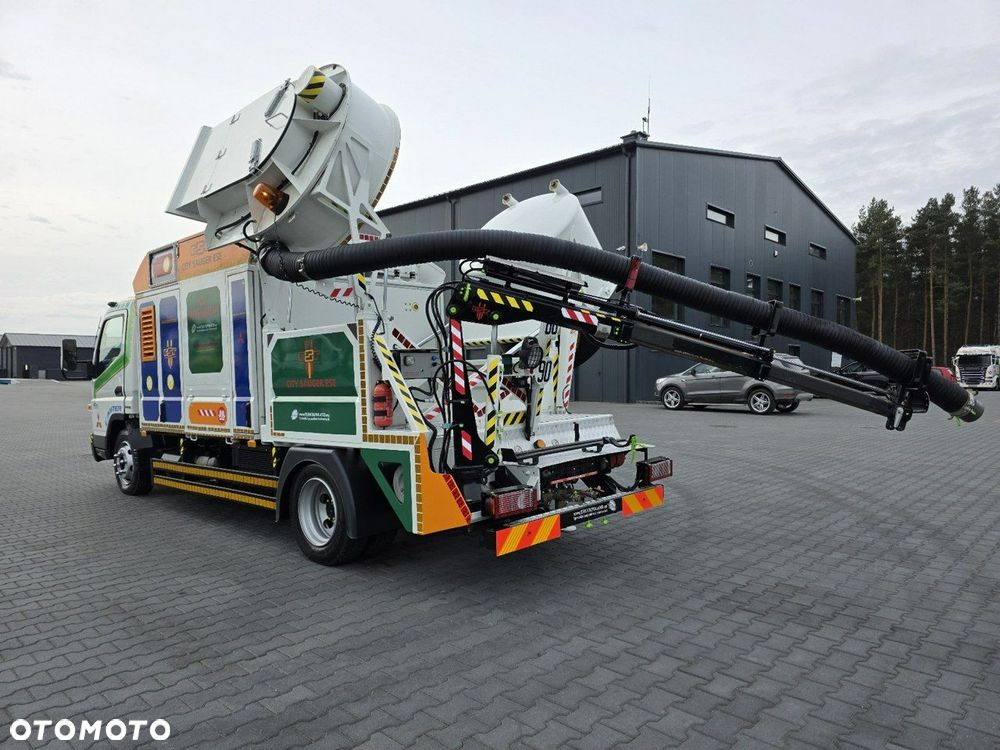 Mitsubishi CANTER odkurzacz koparka ssąca substancje sypkie CITY SAUGER - 36