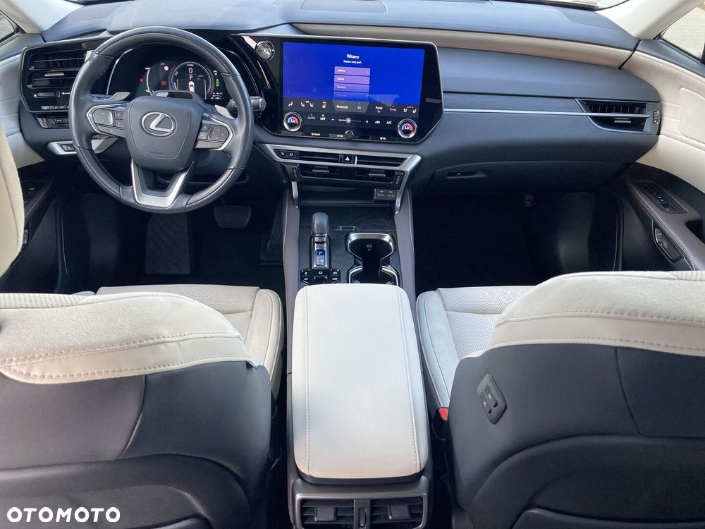 Lexus RX 450h+ Omotenashi - 25