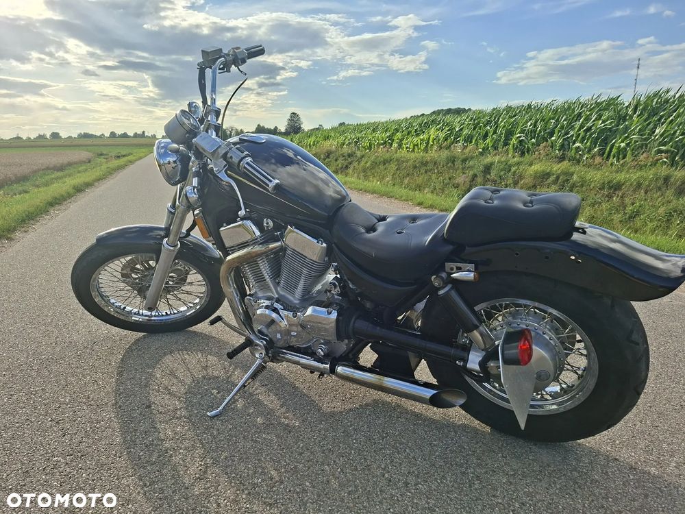 Suzuki Intruder - 6