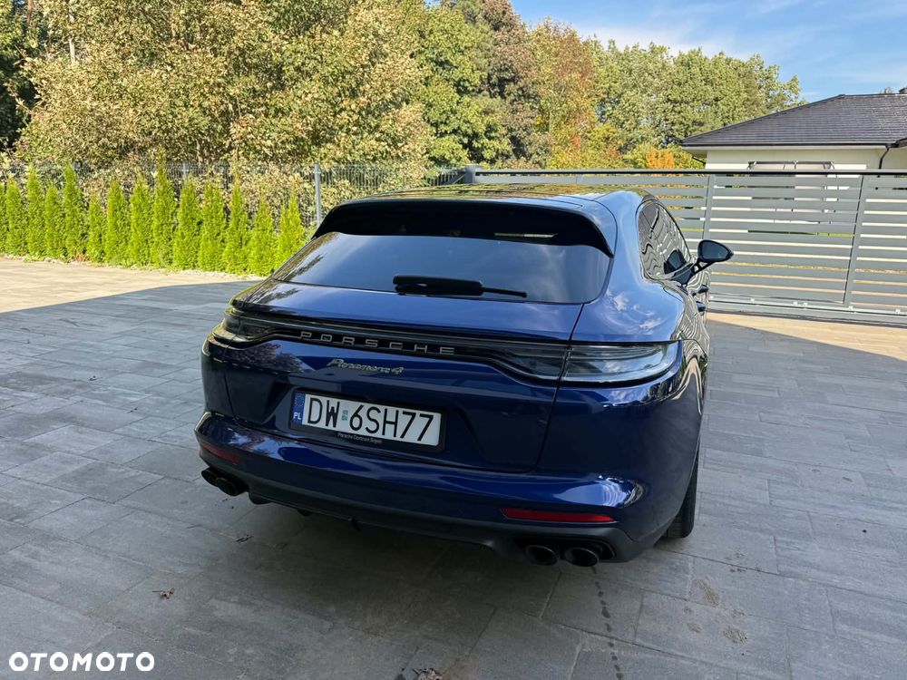 Porsche Panamera 4 Platinum Edition - 15