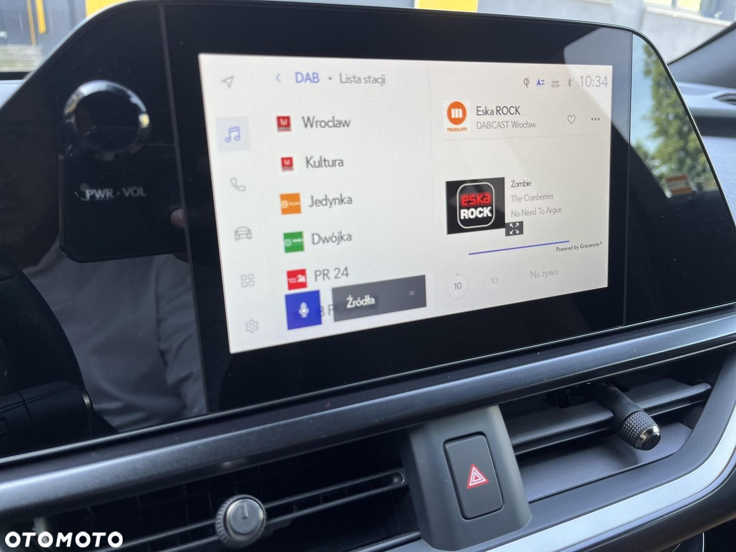 Lexus UX - 15