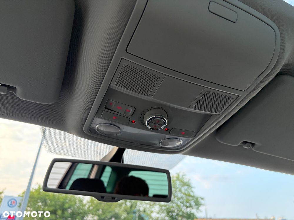 Seat Alhambra 2.0 TSI DSG 4Kids - 38