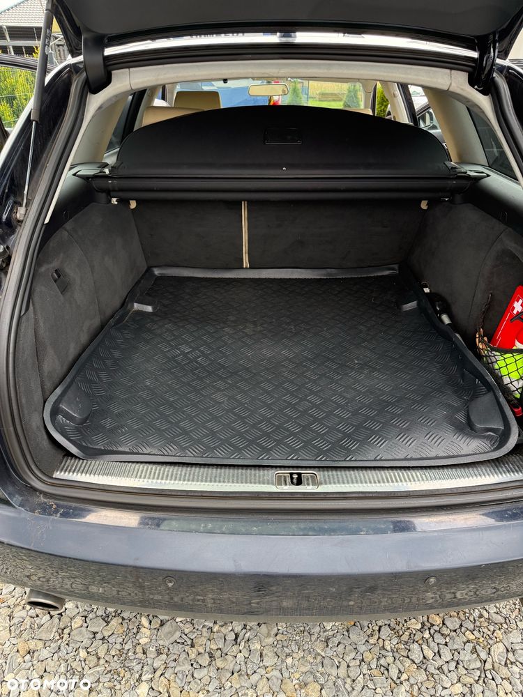 Audi A6 Avant - 8