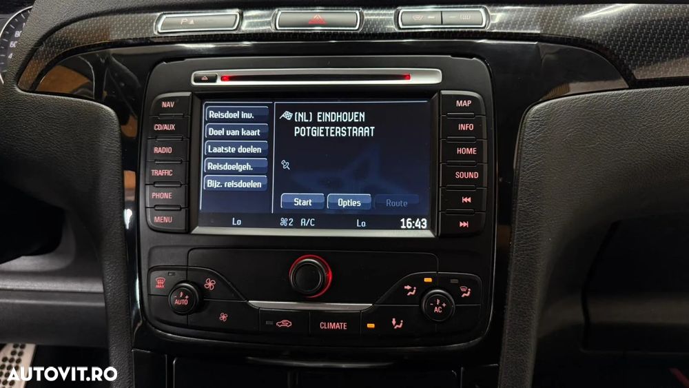 Ford S-Max 2.0 EcoBoost Powershift Titanium - 23