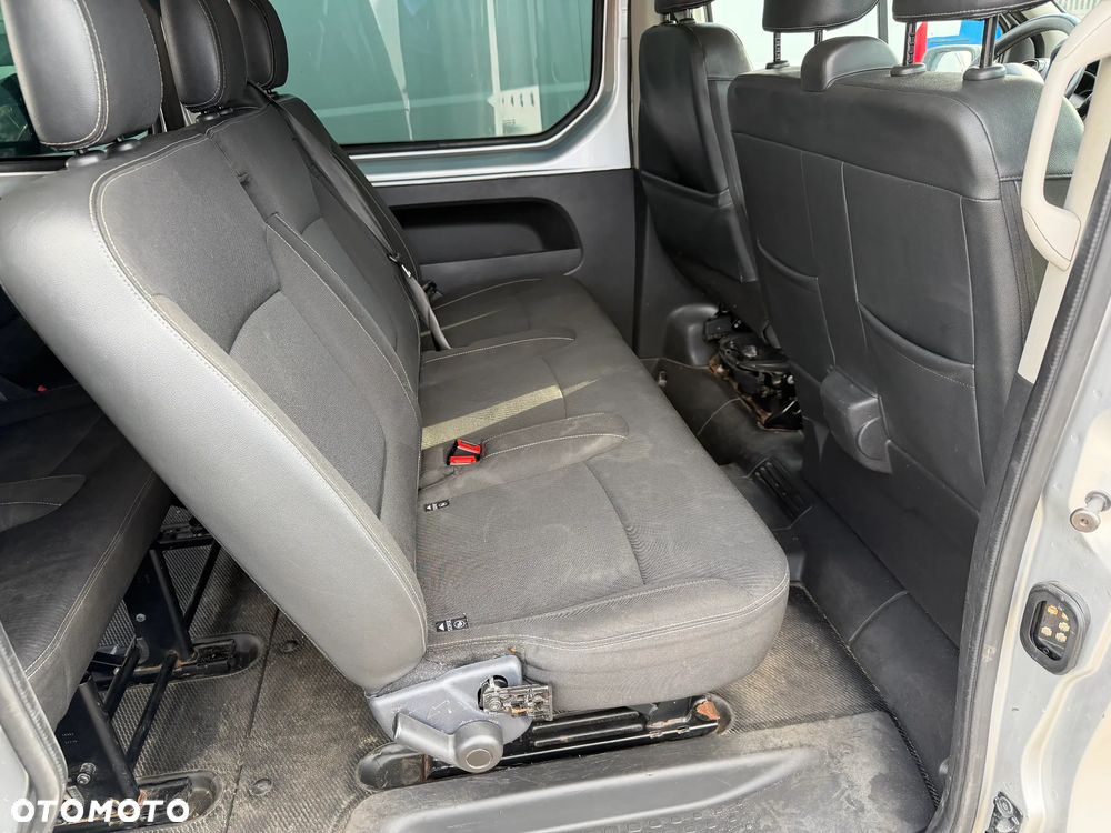 Trafic III Vivaro B 2,0 DCI 14-24r  fotele kanapy komplet 9 osobowy - 7