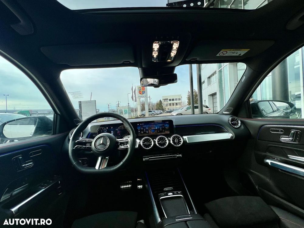 Mercedes-Benz GLB - 13
