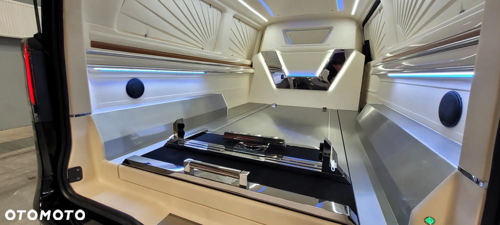 Mercedes-Benz Vito - 13