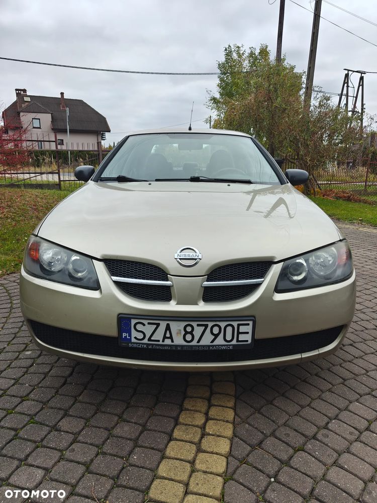 Nissan Almera 2004 photo 5
