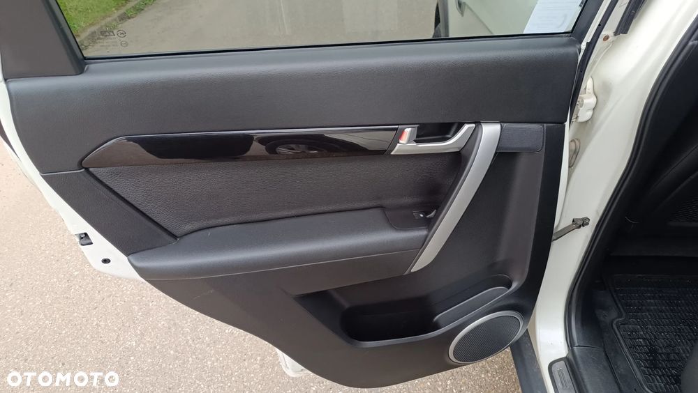 Chevrolet Captiva 2.2 D LT+ - 21