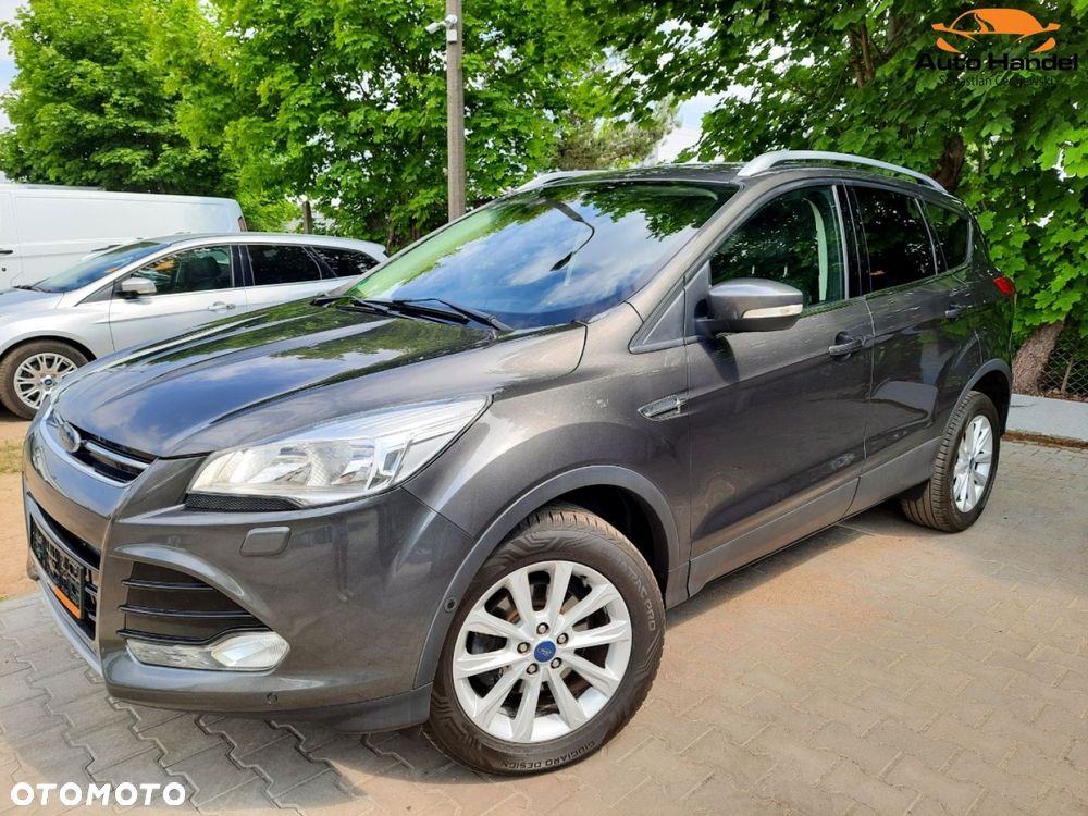 Ford Kuga 1.5 EcoBoost 2x4 Titanium - 3
