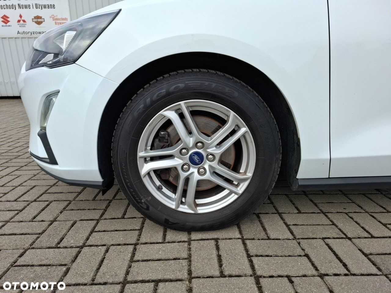 Ford Focus 1.0 EcoBoost Trend Edition - 13