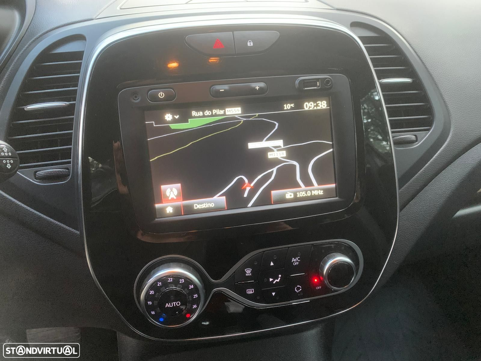 Renault Captur 1.5 dCi Exclusive EDC - 19