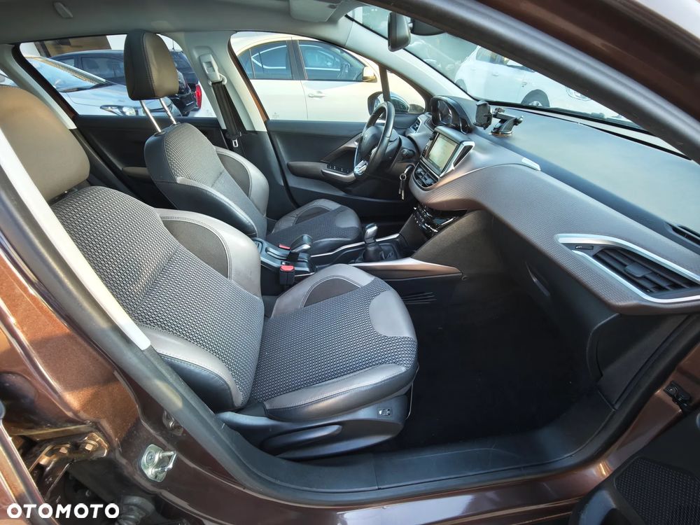 Peugeot 2008 120 VTI Allure - 14