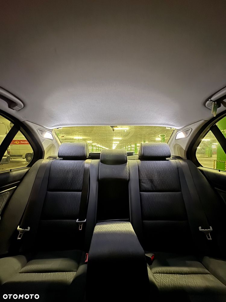 BMW Seria 5 520d - 15
