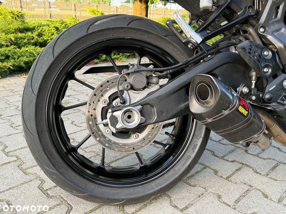 Yamaha MT - 7