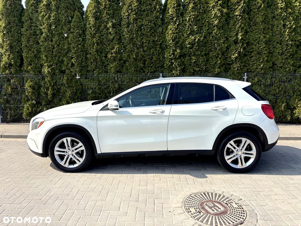 Mercedes-Benz GLA 250 4-Matic - 6